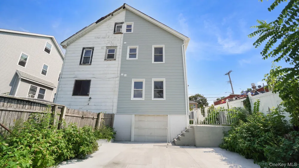 190-13 109th Road Saint Albans, NY 11412