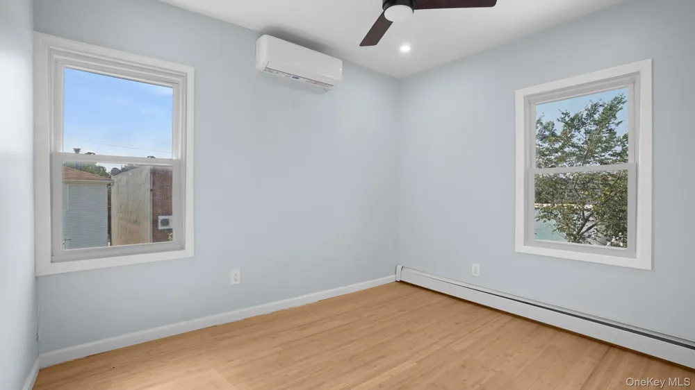190-13 109th Road Saint Albans, NY 11412