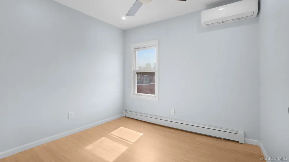190-13 109th Road Saint Albans, NY 11412
