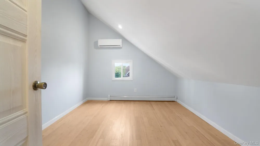 190-13 109th Road Saint Albans, NY 11412