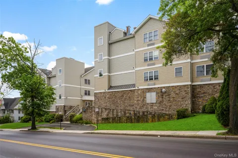 342 Westchester Avenue #25E