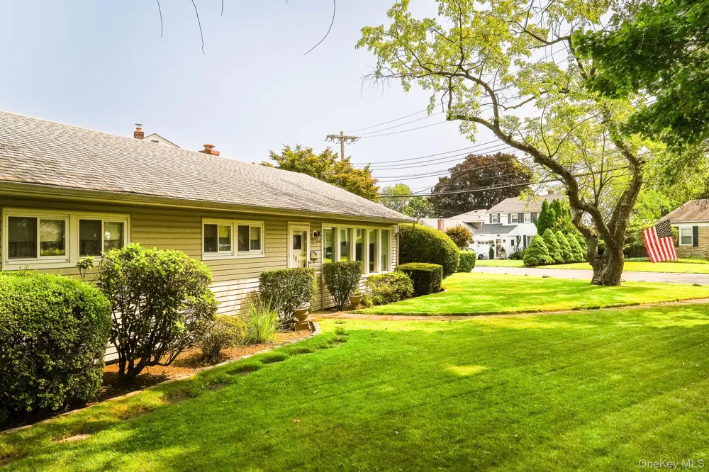 121 Windermere Drive Yonkers, NY 10710