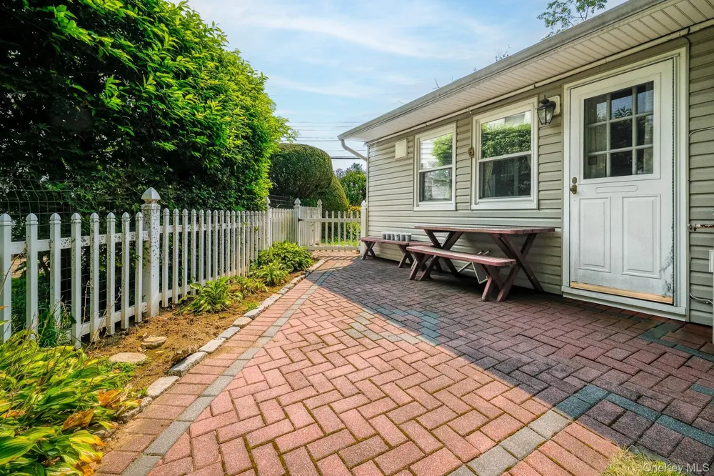 121 Windermere Drive Yonkers, NY 10710