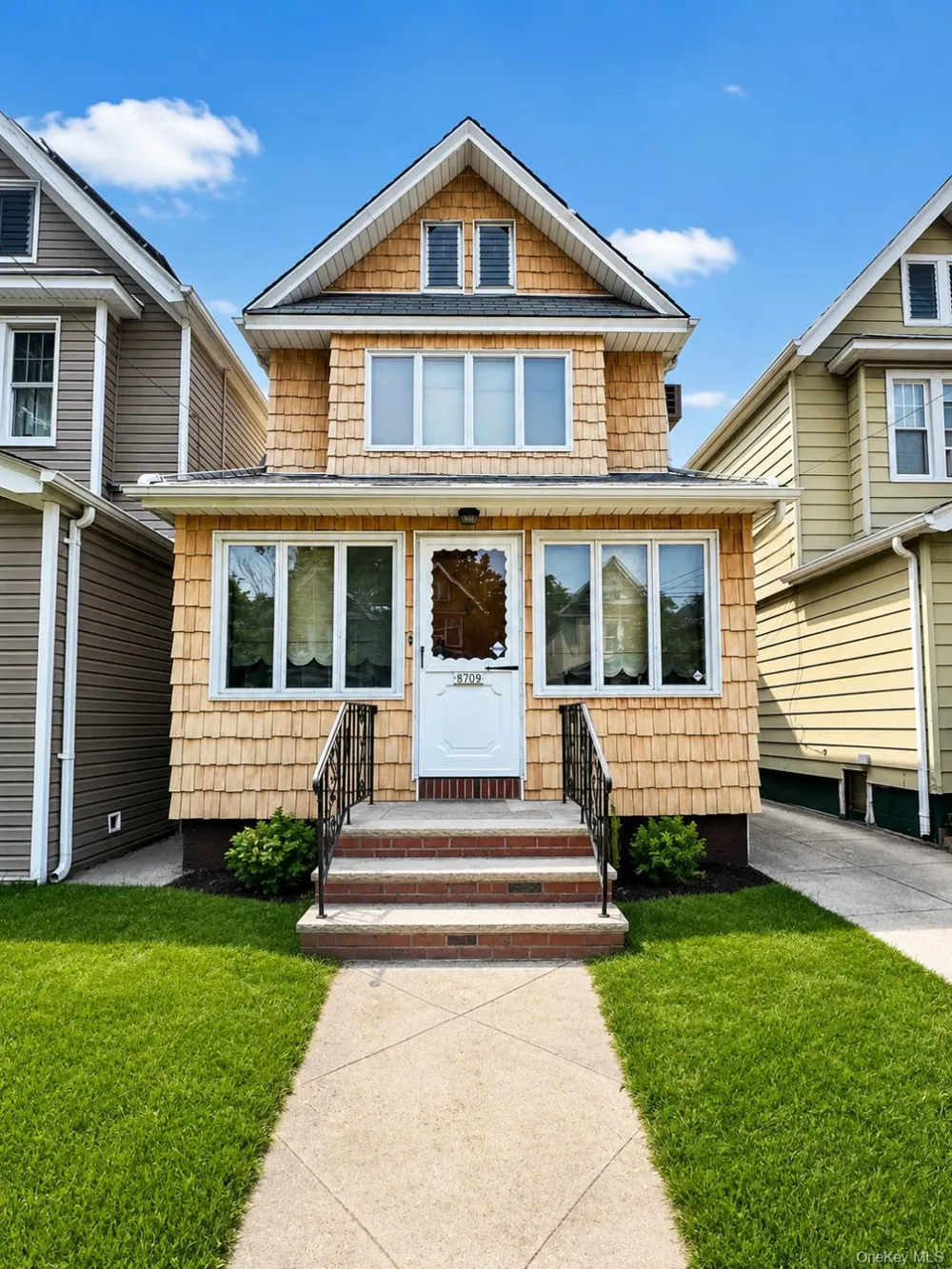87-09 69th Avenue Forest Hills, NY 11375