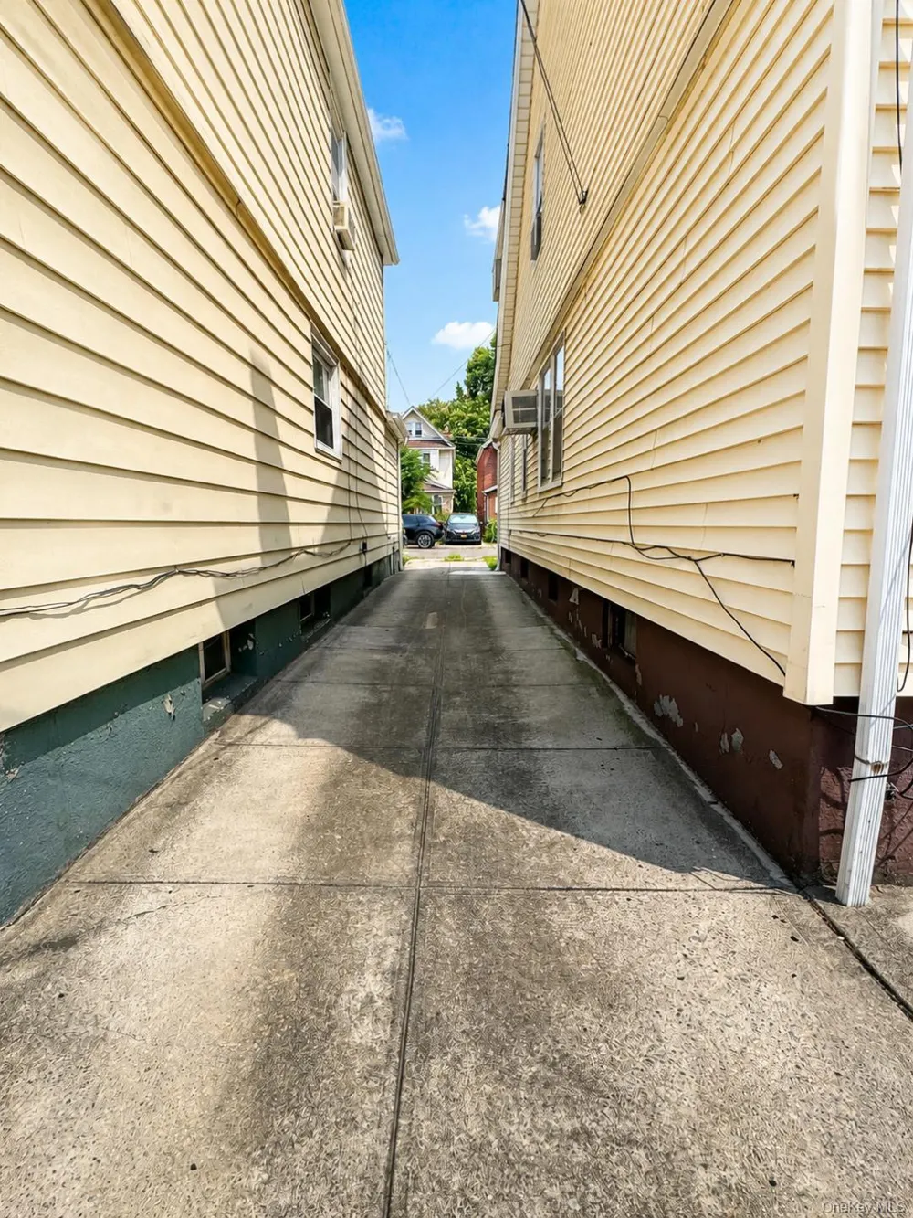 87-09 69th Avenue Forest Hills, NY 11375