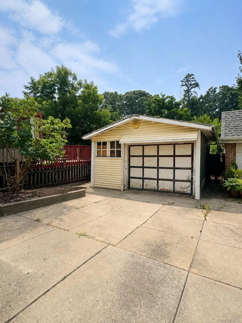 87-09 69th Avenue Forest Hills, NY 11375