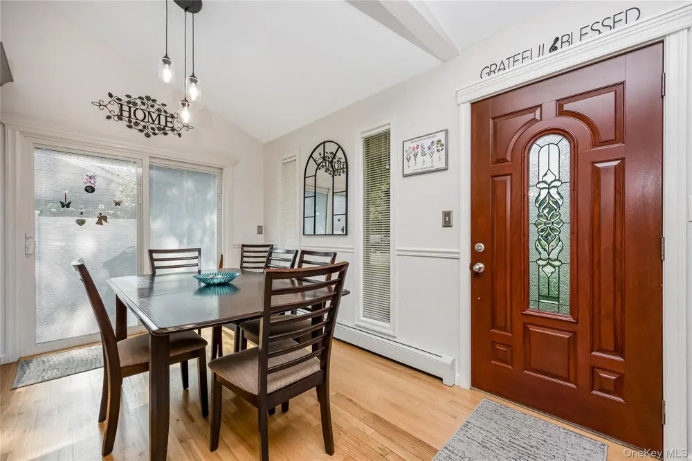 10 Larkin Street Farmingdale, NY 11735