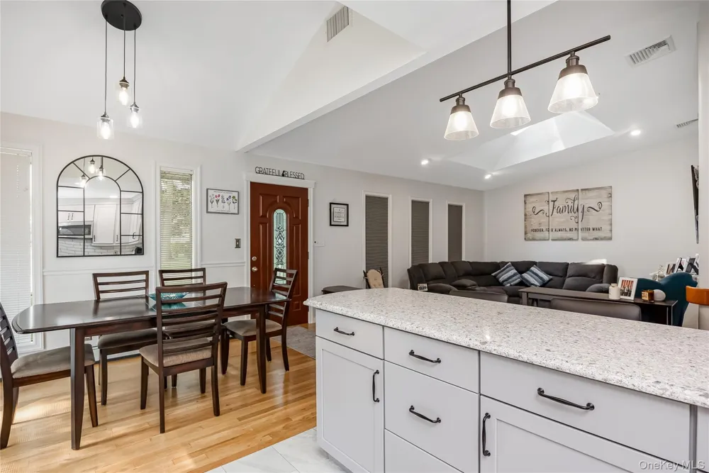 10 Larkin Street Farmingdale, NY 11735