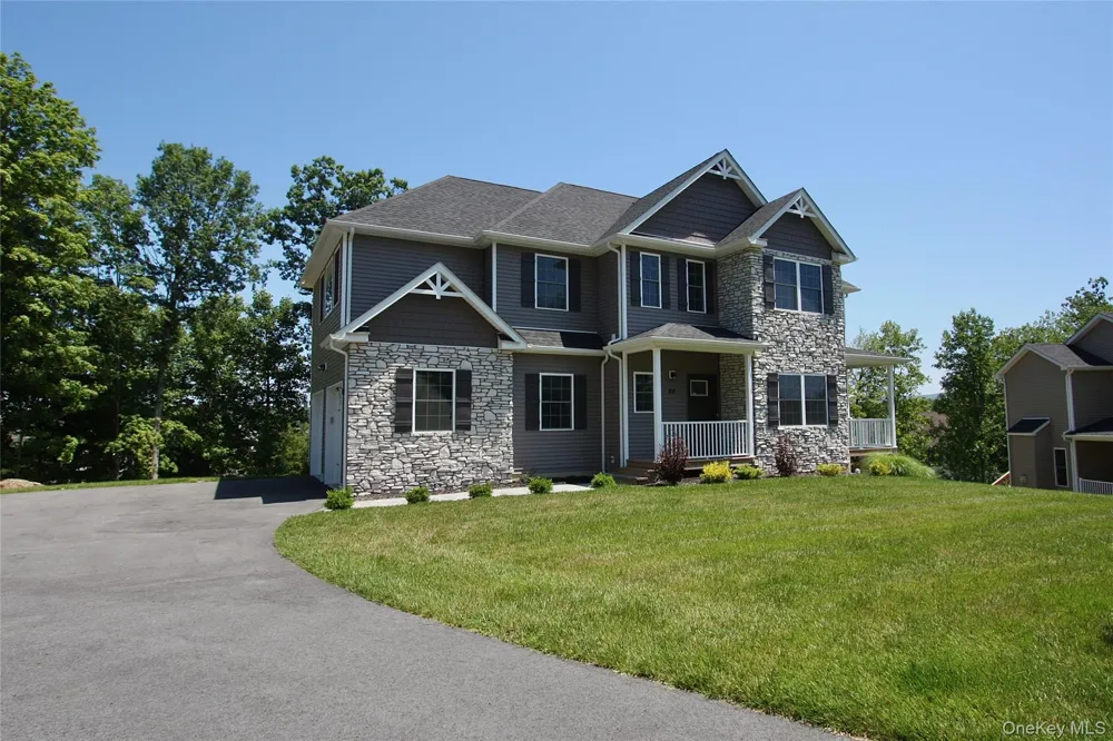 84 Frank Street New Windsor, NY 12553