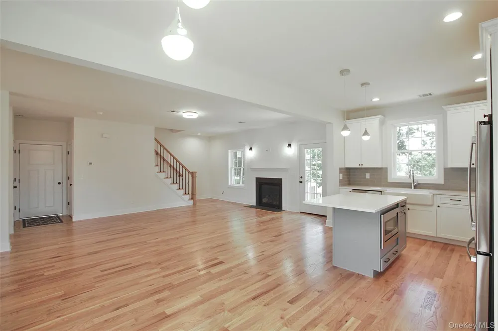 84 Frank Street New Windsor, NY 12553