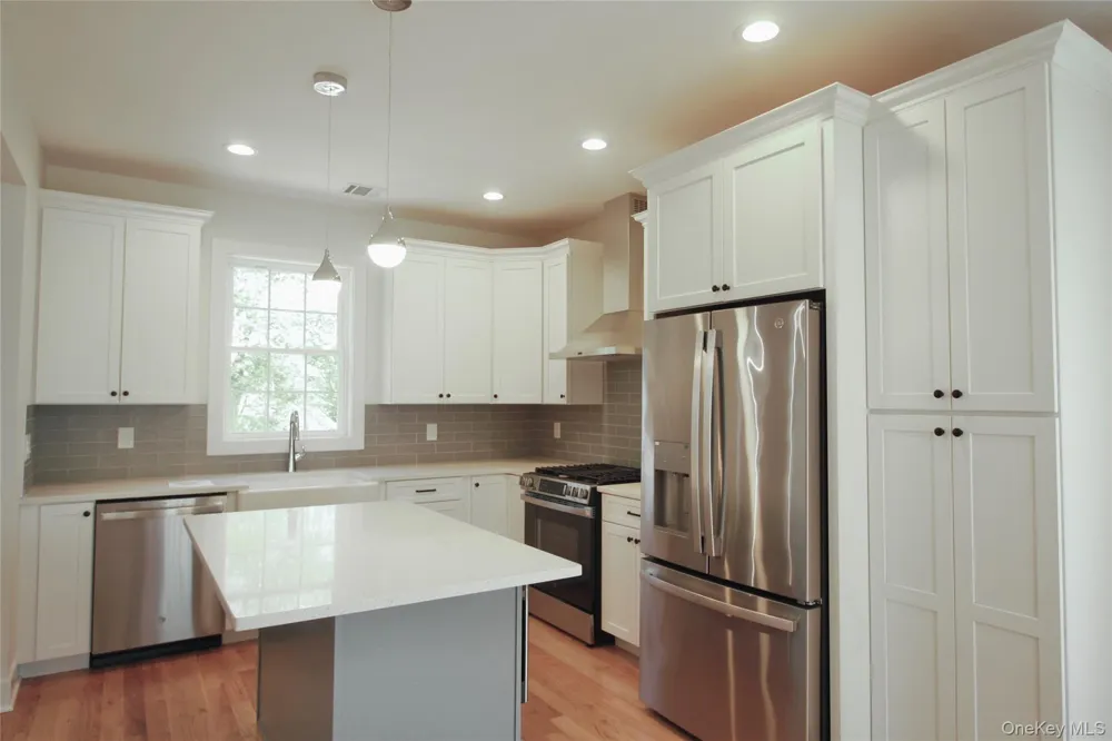84 Frank Street New Windsor, NY 12553