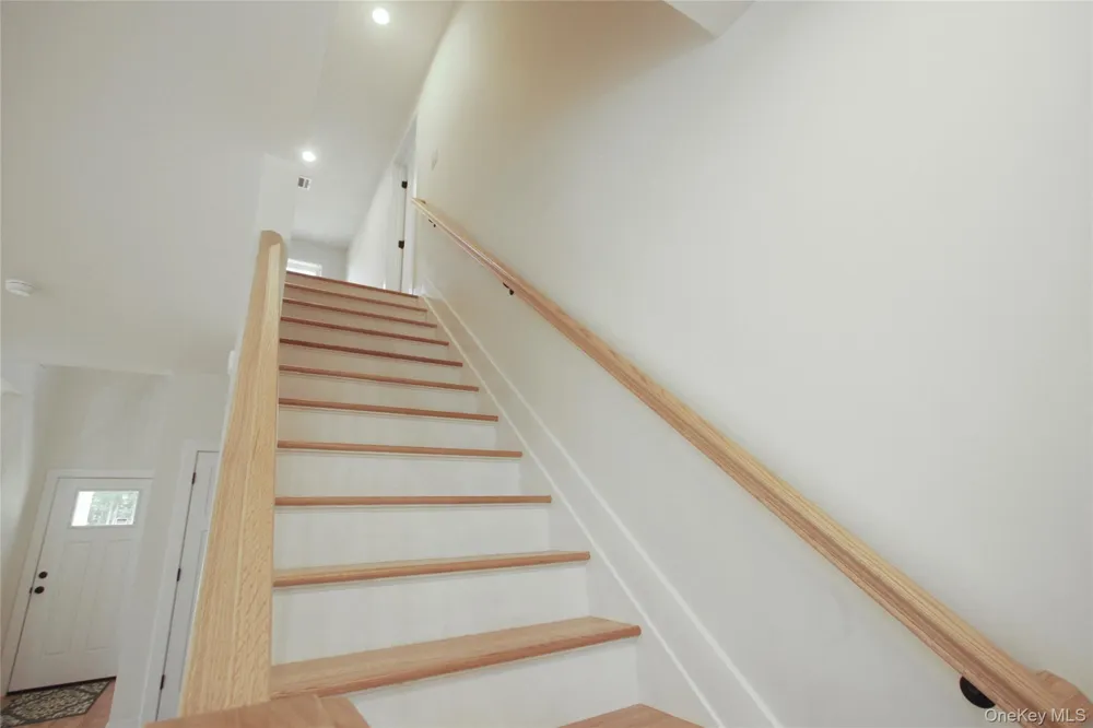 84 Frank Street New Windsor, NY 12553