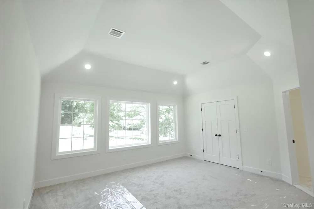 84 Frank Street New Windsor, NY 12553