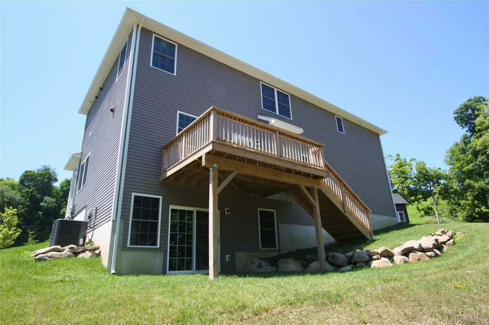 84 Frank Street New Windsor, NY 12553