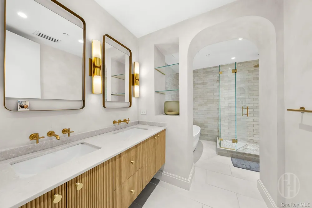 24 West 30th Street #5S New York (Manhattan), NY 10001