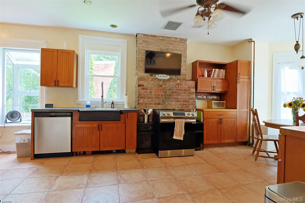 16 Elm Street Newburgh, NY 12550