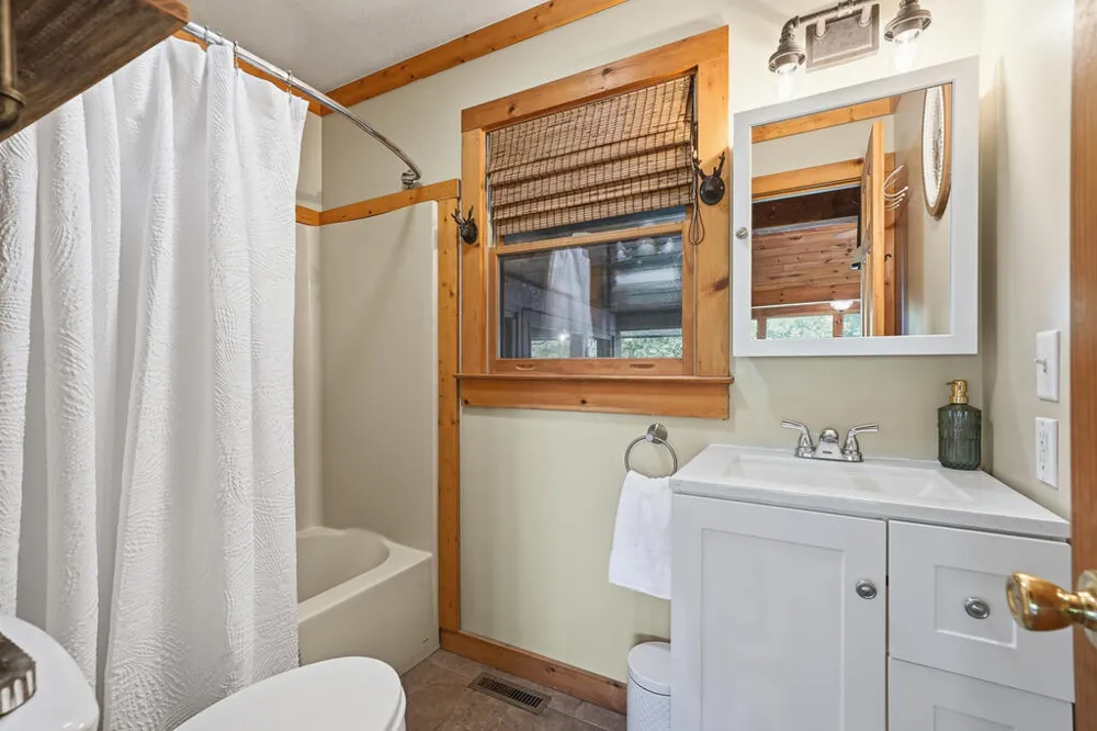 24 Oak Ledge Road Morganton, GA 30560