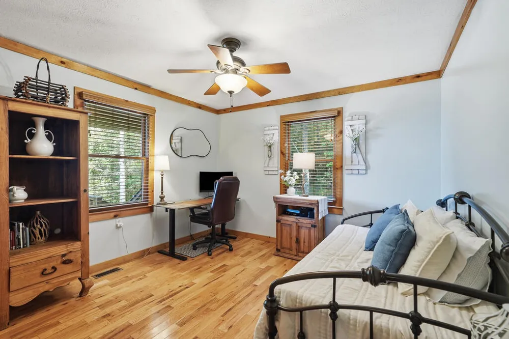 24 Oak Ledge Road Morganton, GA 30560