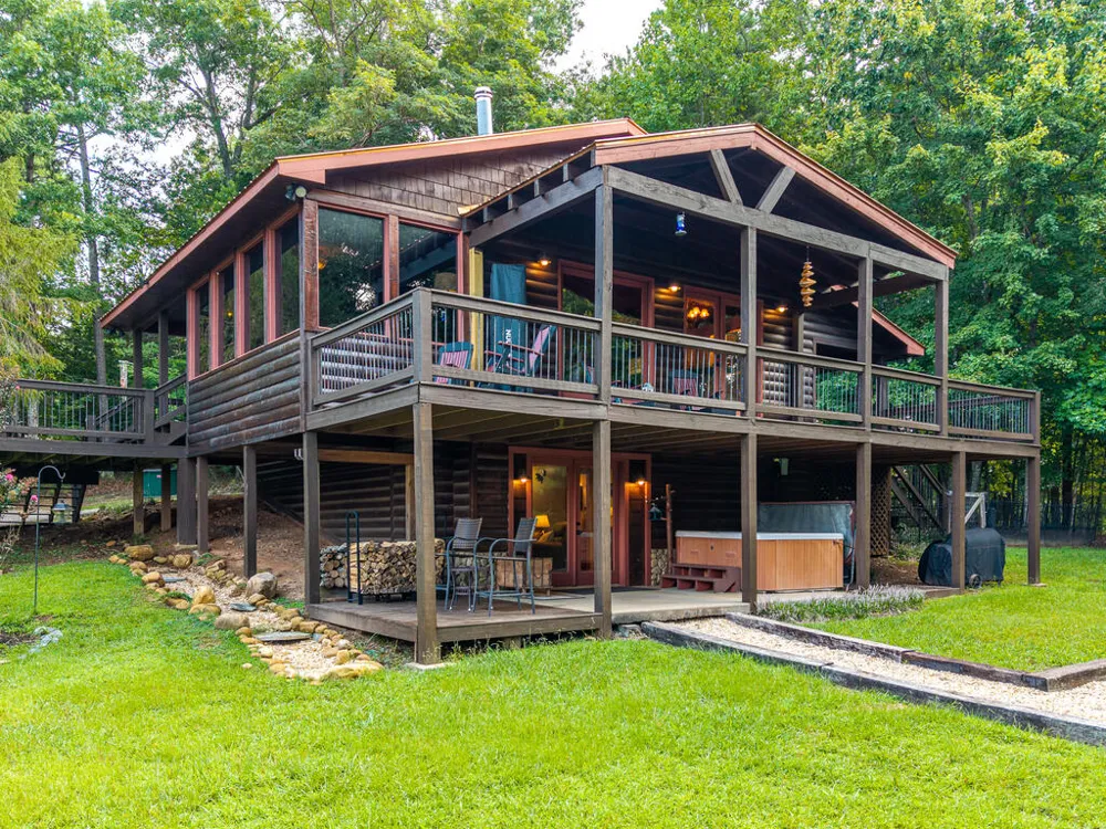 24 Oak Ledge Road Morganton, GA 30560