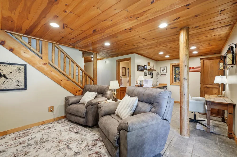 24 Oak Ledge Road Morganton, GA 30560