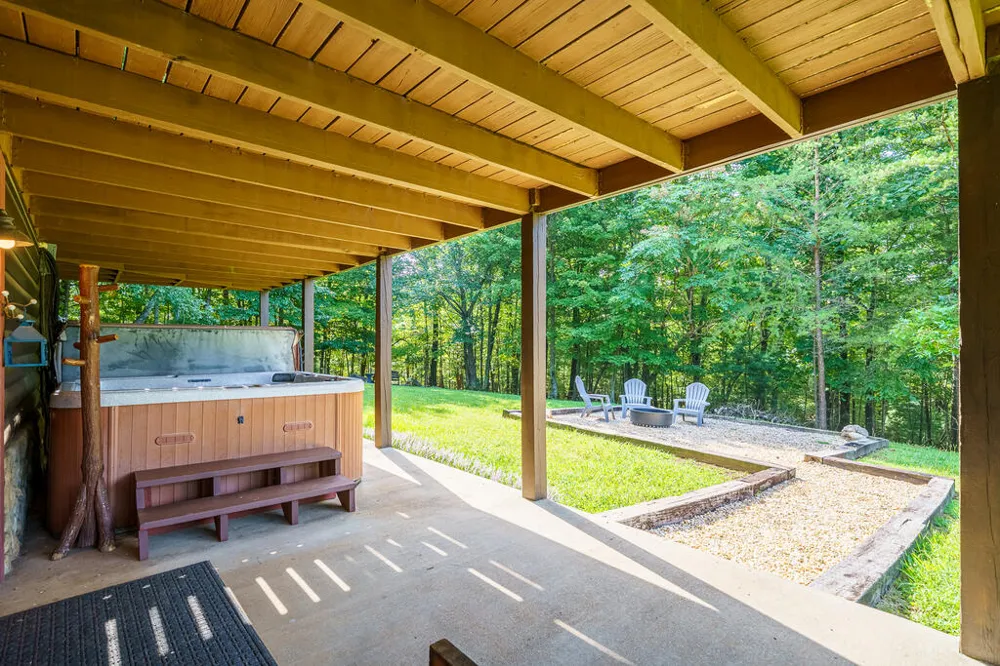 24 Oak Ledge Road Morganton, GA 30560