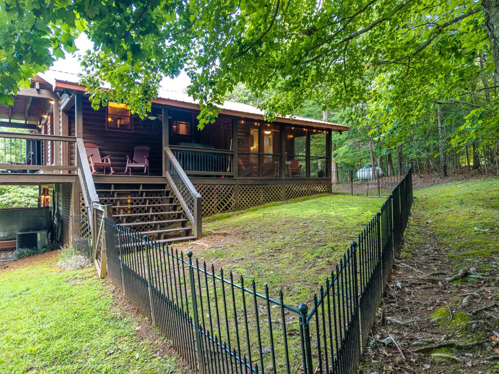 24 Oak Ledge Road Morganton, GA 30560