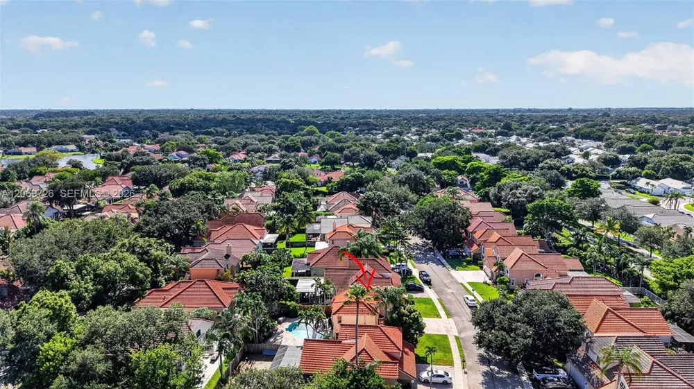 2638 Oak Park Cir Davie, FL 33328