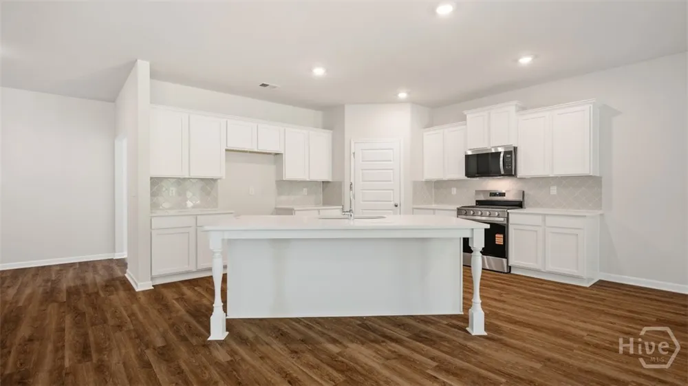 300 Defilippe Drive Statham, GA 30666