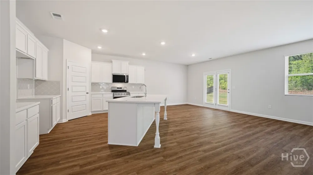 300 Defilippe Drive Statham, GA 30666
