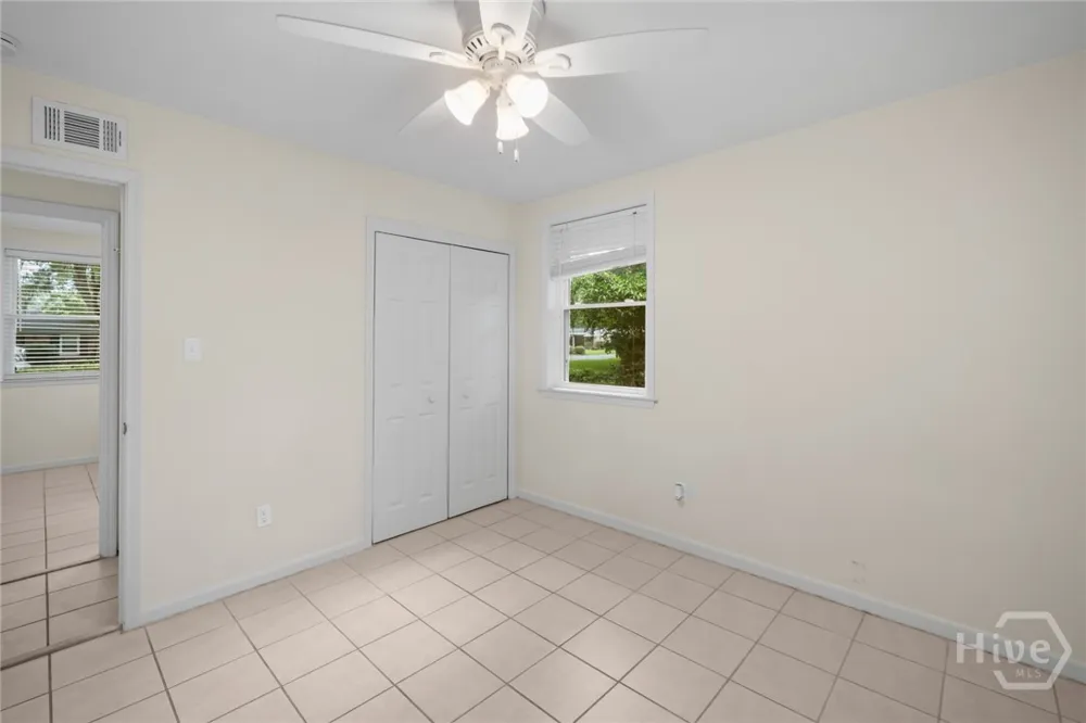 527 Red Oak Drive Savannah, GA 31419