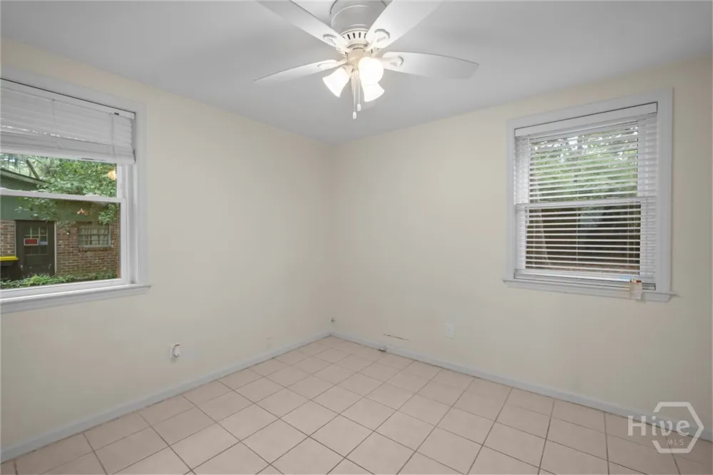 527 Red Oak Drive Savannah, GA 31419