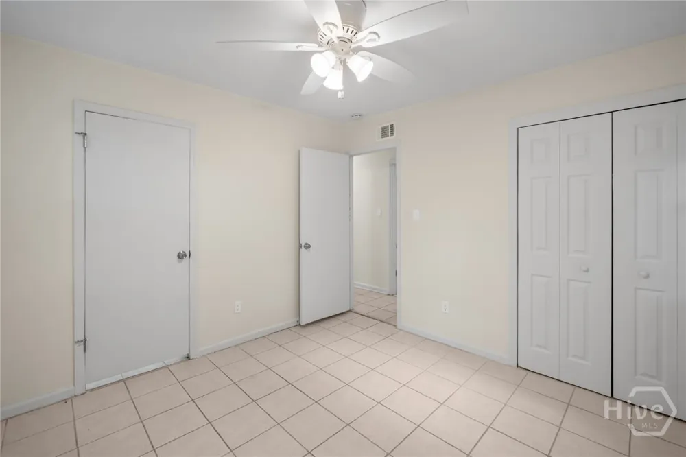 527 Red Oak Drive Savannah, GA 31419