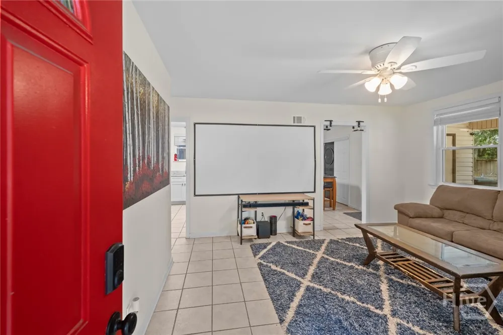 527 Red Oak Drive Savannah, GA 31419