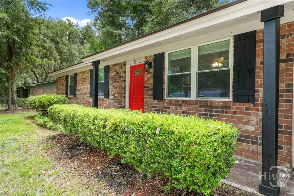 527 Red Oak Drive Savannah, GA 31419