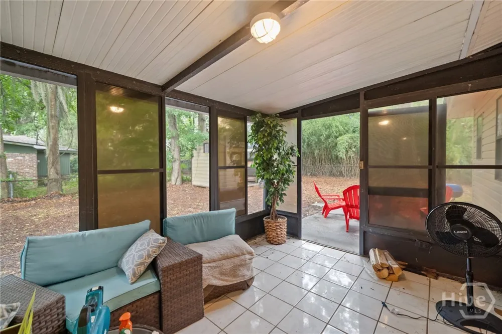 527 Red Oak Drive Savannah, GA 31419