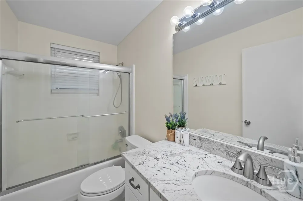 527 Red Oak Drive Savannah, GA 31419