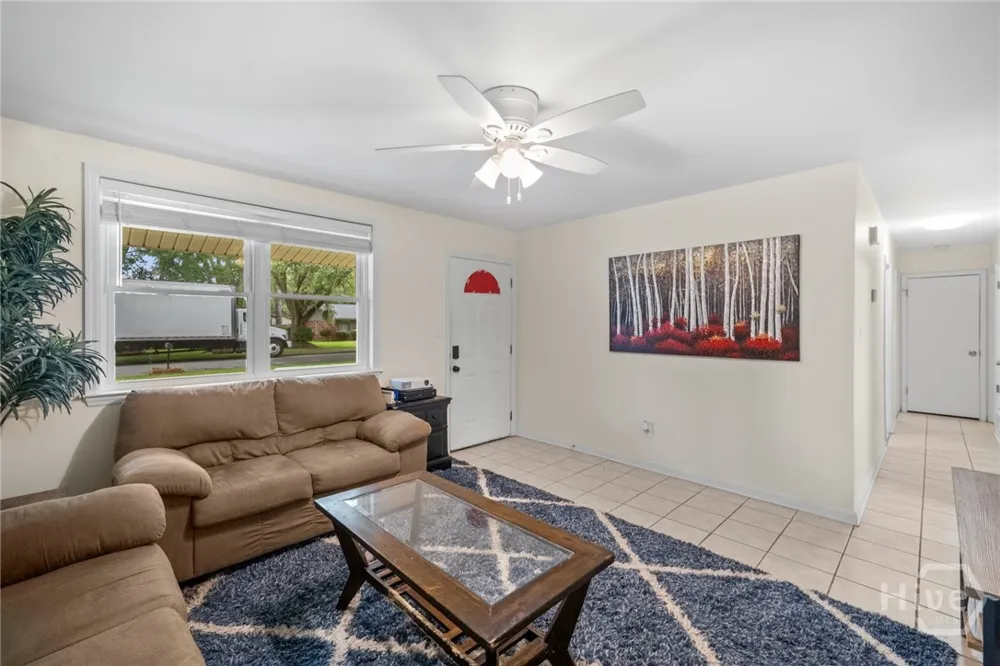 527 Red Oak Drive Savannah, GA 31419