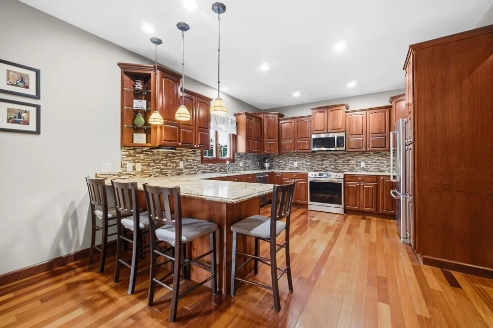 11723 557 E Demotte, IN 46310