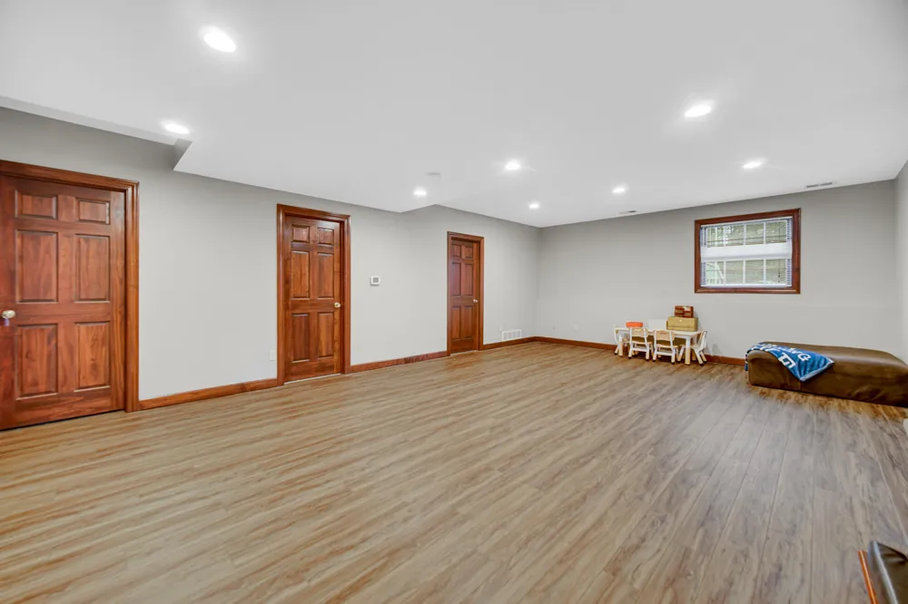 11723 557 E Demotte, IN 46310