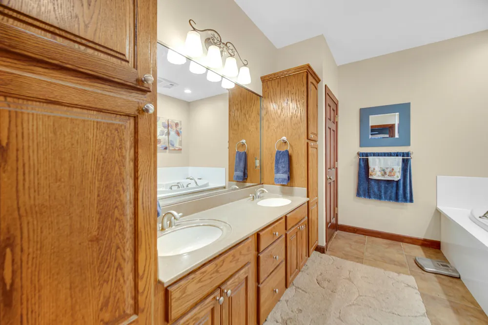 11723 557 E Demotte, IN 46310