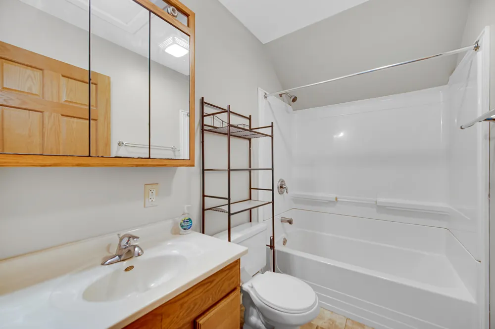 11723 557 E Demotte, IN 46310