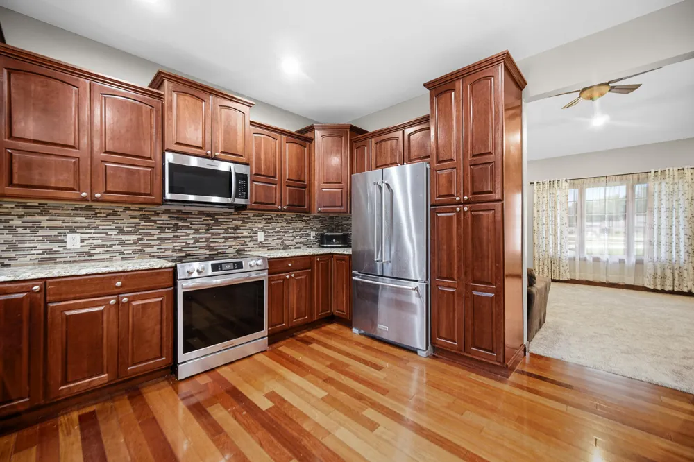 11723 557 E Demotte, IN 46310