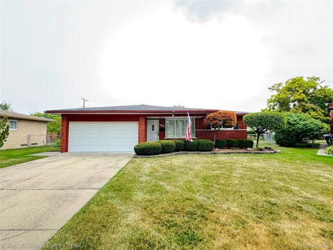 11102 Fairway Drive