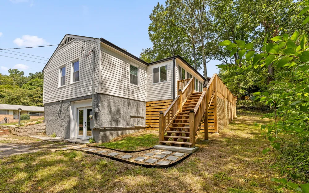 204 Waheela Drive Chattanooga, TN 37404