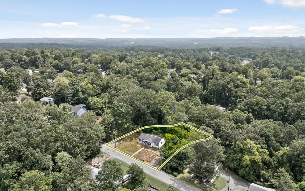 204 Waheela Drive Chattanooga, TN 37404