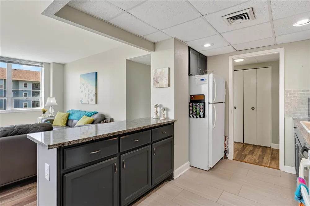 715 S Upper Broadway Street #302 Corpus Christi, TX 78401