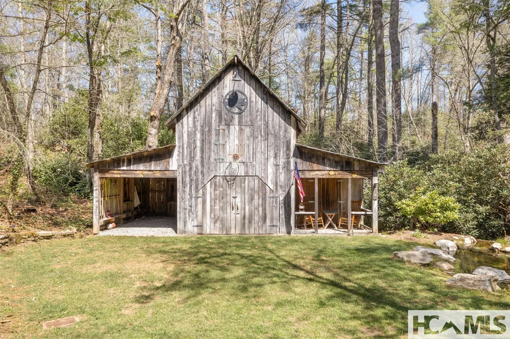 1411 Flat Mountain Road Highlands, NC 28741
