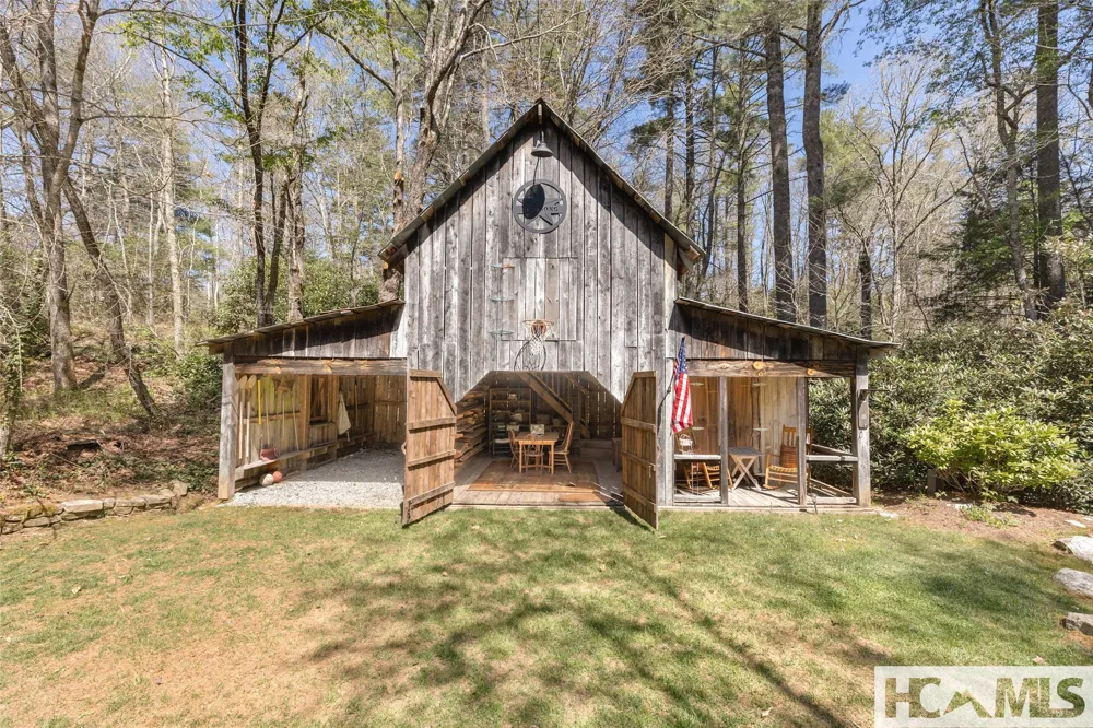 1411 Flat Mountain Road Highlands, NC 28741