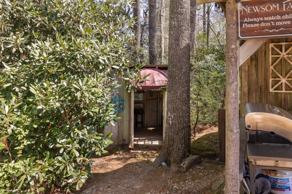 1411 Flat Mountain Road Highlands, NC 28741