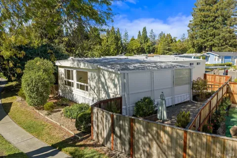 86 Cottonwood Lane